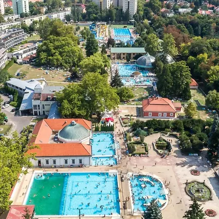 Small Flat Next To The Apartamento